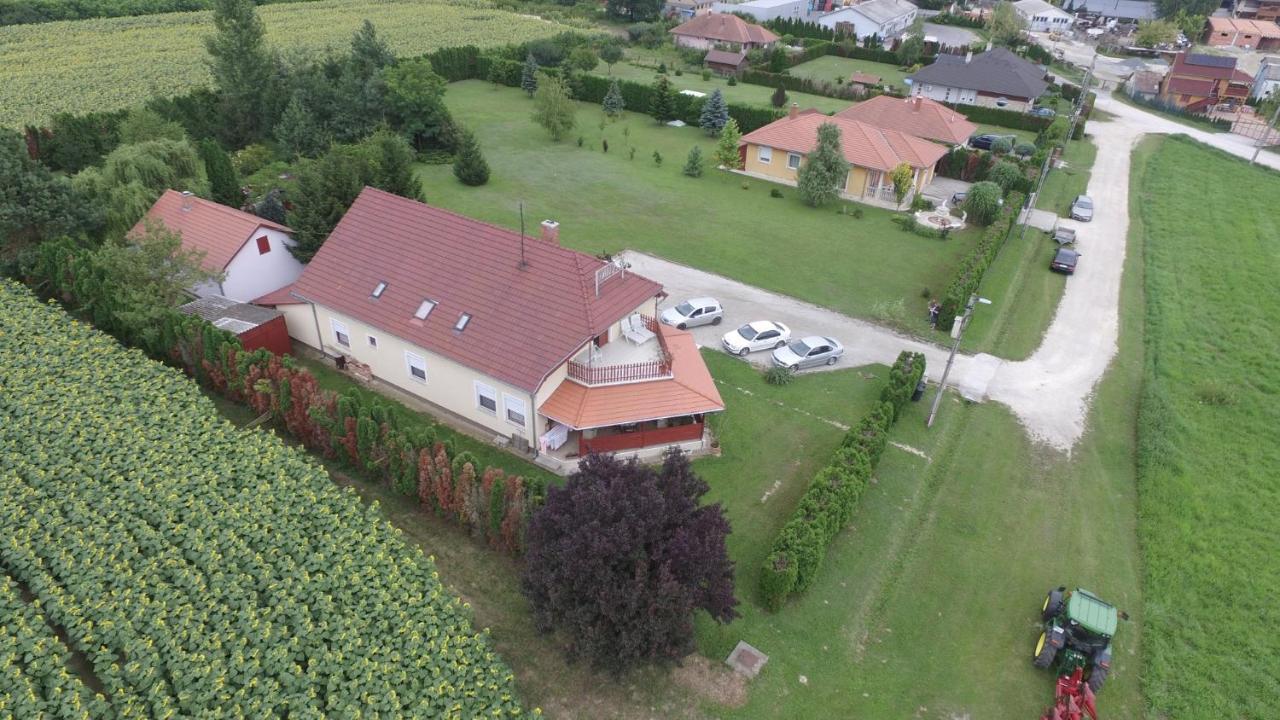 Vadvirág vendégház Lenti Esterno foto